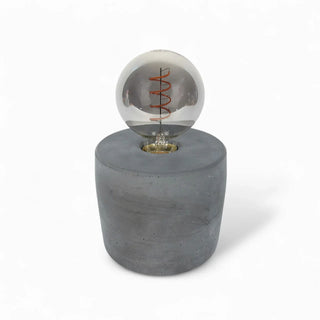 Strokka | Tischlampe Ø14cm aus Beton – Modern | Minimalistisch | Langlebig