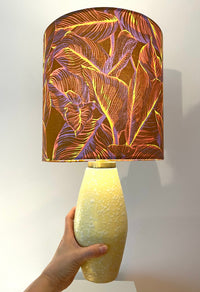Scheurich Tischlampe aus den 50er Jahren. Upcycling, neuer Schirm, kabellos — Ansicht 9