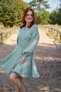 KAYLA dress sage green – organic cotton, ruffled hem — Ansicht 4