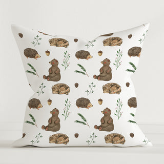 Bär, Igel, Reh Premium Kinder Dekokissen von Leslis, 100 % OEKO‑TEX Baumwolle, handgezeichnete Waldtiere als beruhigender Blickfang im Kinderzimmer
