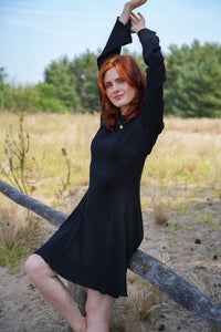 Lya Dress black – Organic cotton, handcrafted in Germany — Ansicht 3