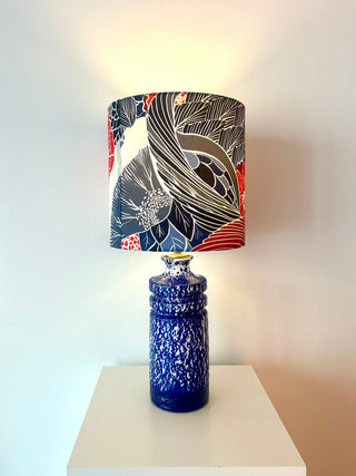 Vintage DDR-Vase als Tischlampe