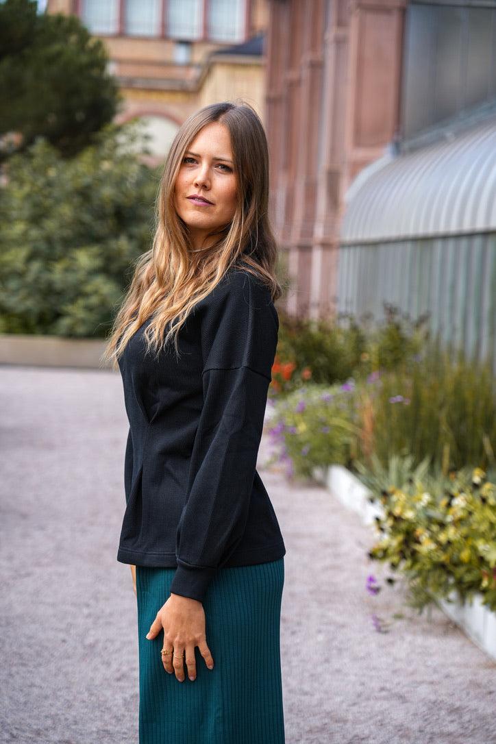 Nayala long black sweater – oversized | elegant | organic — Ansicht 5