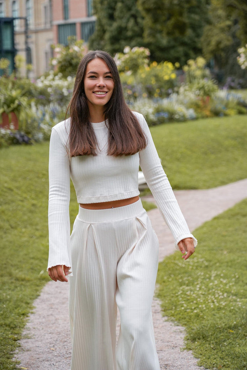 Lya Comfy Pants creamy white – Elegante Stoffhose mit elastischem Bund — Ansicht 2