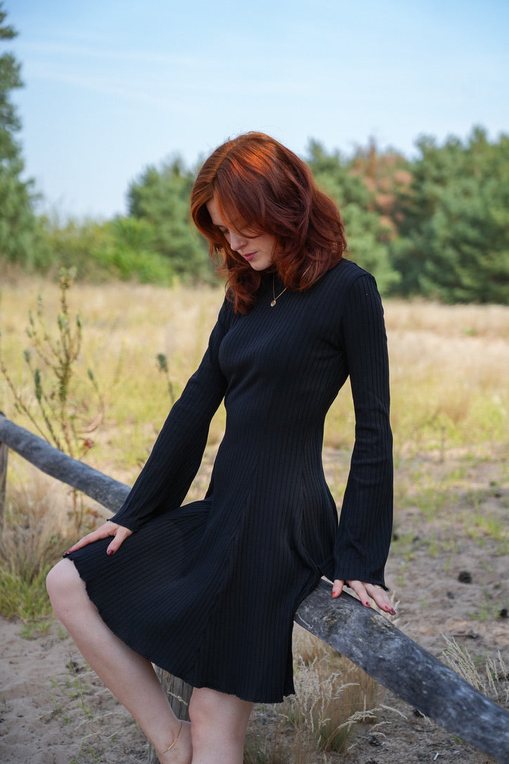 Lya Dress black – Organic cotton, handcrafted in Germany — Vivien Joy