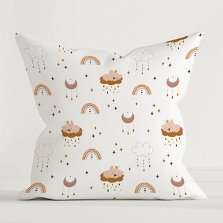 Leslis Regenbogen Koala Dekokissen 40×40 cm aus OEKO‑Tex Baumwolle – sanfte Boho‑Regenbögen, niedliche Koalas, hautfreundlich und langlebig
