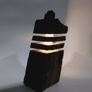 Torn 5 Stehlampe – Designerstück | recyceltes Holz | handgefertigt