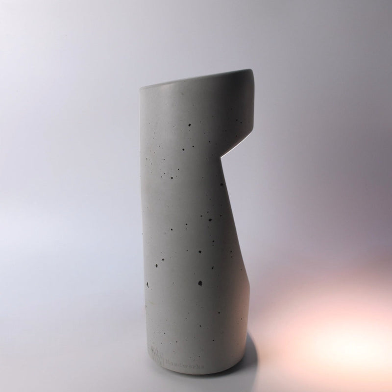 Lucii Designer Concrete Pathway Light – Handcrafted — Ansicht 5