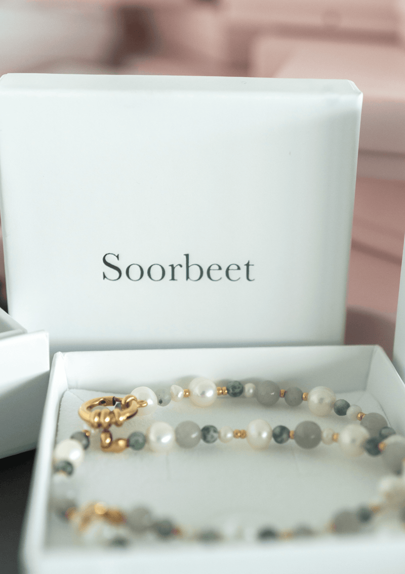 Manon Pearl Earrings - Freshwater Pearls 925 Sterling Silver Gold Plated — Ansicht 1