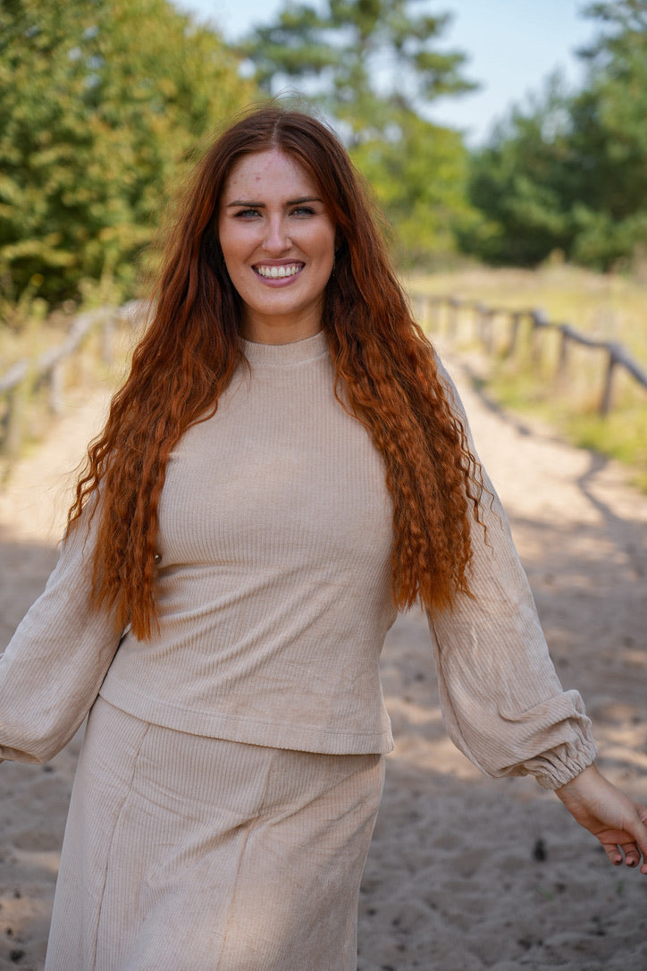 Marleen long sweater dune – hip-length sweater, balloon sleeves, organic cotton — Ansicht 3