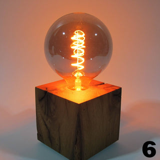 Skumring Nachttischlampe – Eichenholz | 12x12cm | handgefertigt