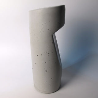 Lucii | Designer Wegeleuchte aus Beton – Modern | Langlebig | Handgefertigt