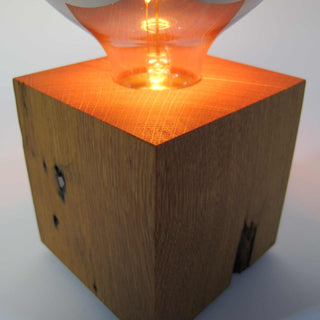 Skumring Nachttischlampe – Eichenholz | 10x10cm | handgefertigt