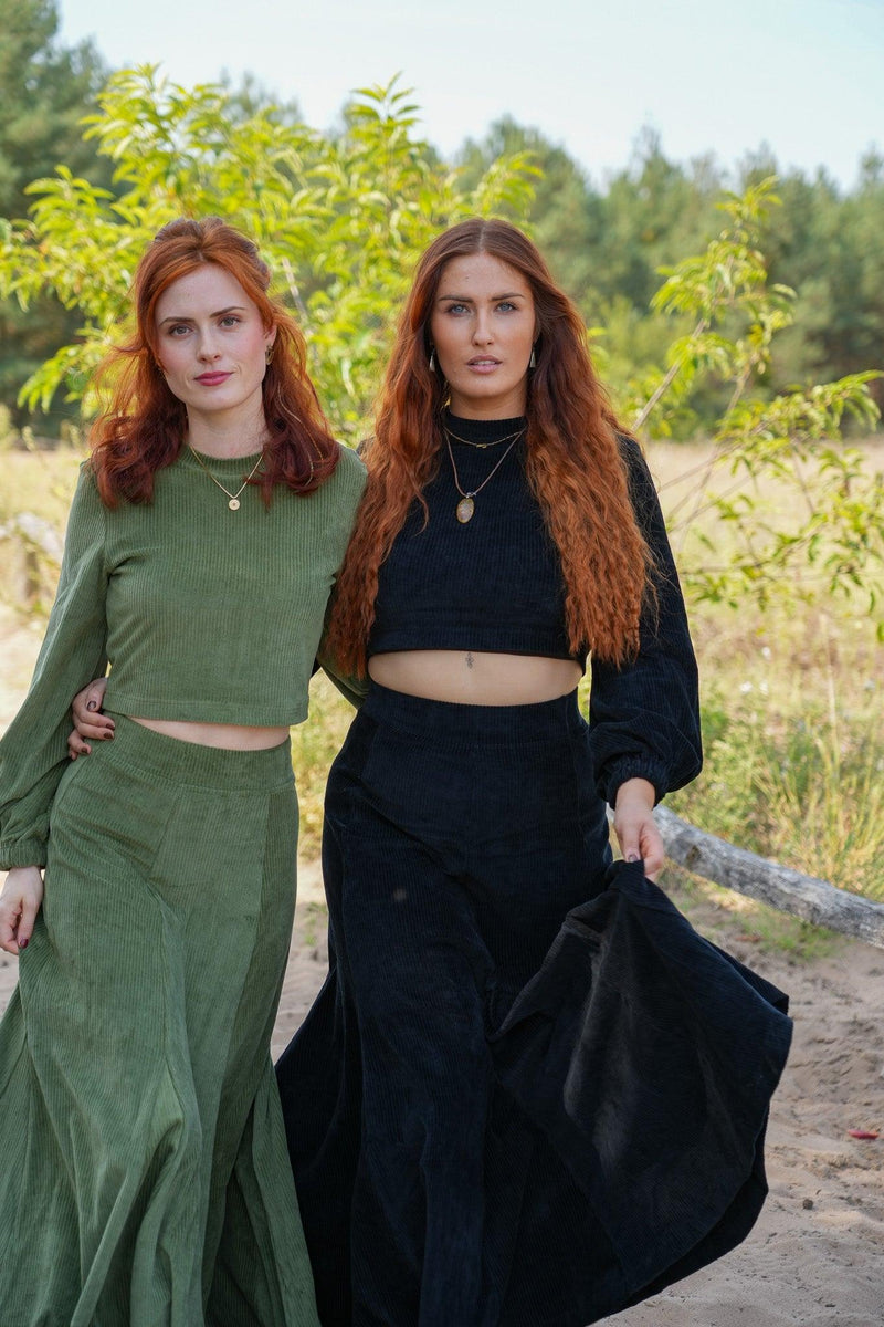 Marleen Crop Jumper Black – Elegant Design | Corduroy | Balloon Sleeves — Ansicht 5