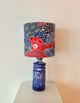 Vintage DDR-Vase als Tischlampe