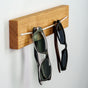 Brillenhalter SPECULA aus Holz – handgefertigt