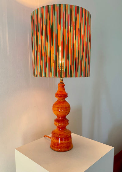 Kleine 70 Jahre Stehlampe mit Pop Art String Schirm