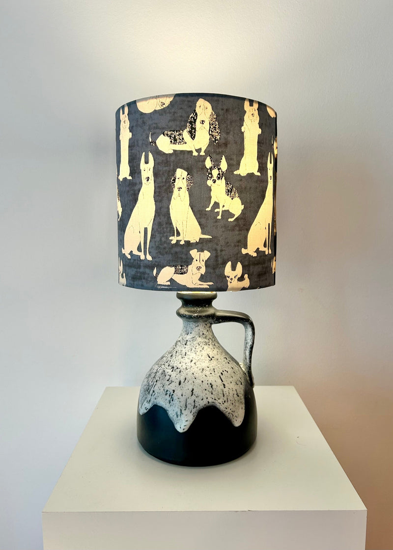 Cordless Eduard Bay Ceramic Table Lamp – Handmade, Outdoor suitable — Roomlight Studio