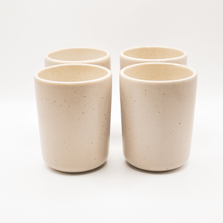 Becher Eelina – Steingut | Handgemacht | Natürlich & alltagstauglich