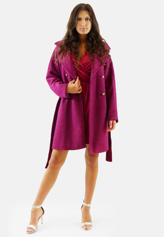 Eleganter A-Linien-Mantel Noeli aus nachhaltigem Woll-, Baumwoll- und Viskose-Mix, mit weichem Fall und zeitlosem Look für Alltag, Office und besondere Anlässe.
