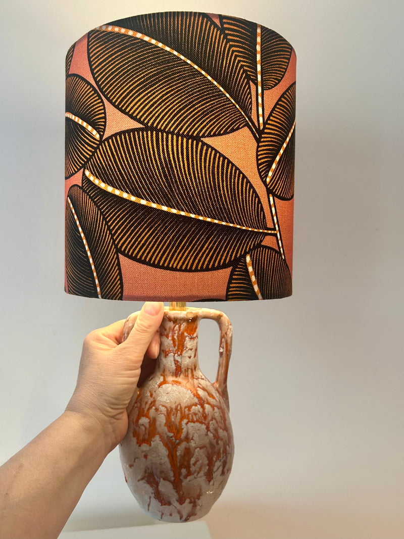 Marei Vase Lamp with French Designer Fabric – Cordless LED Accent Lamp — Ansicht 7