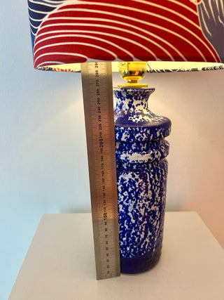 Vintage DDR-Vase als Tischlampe