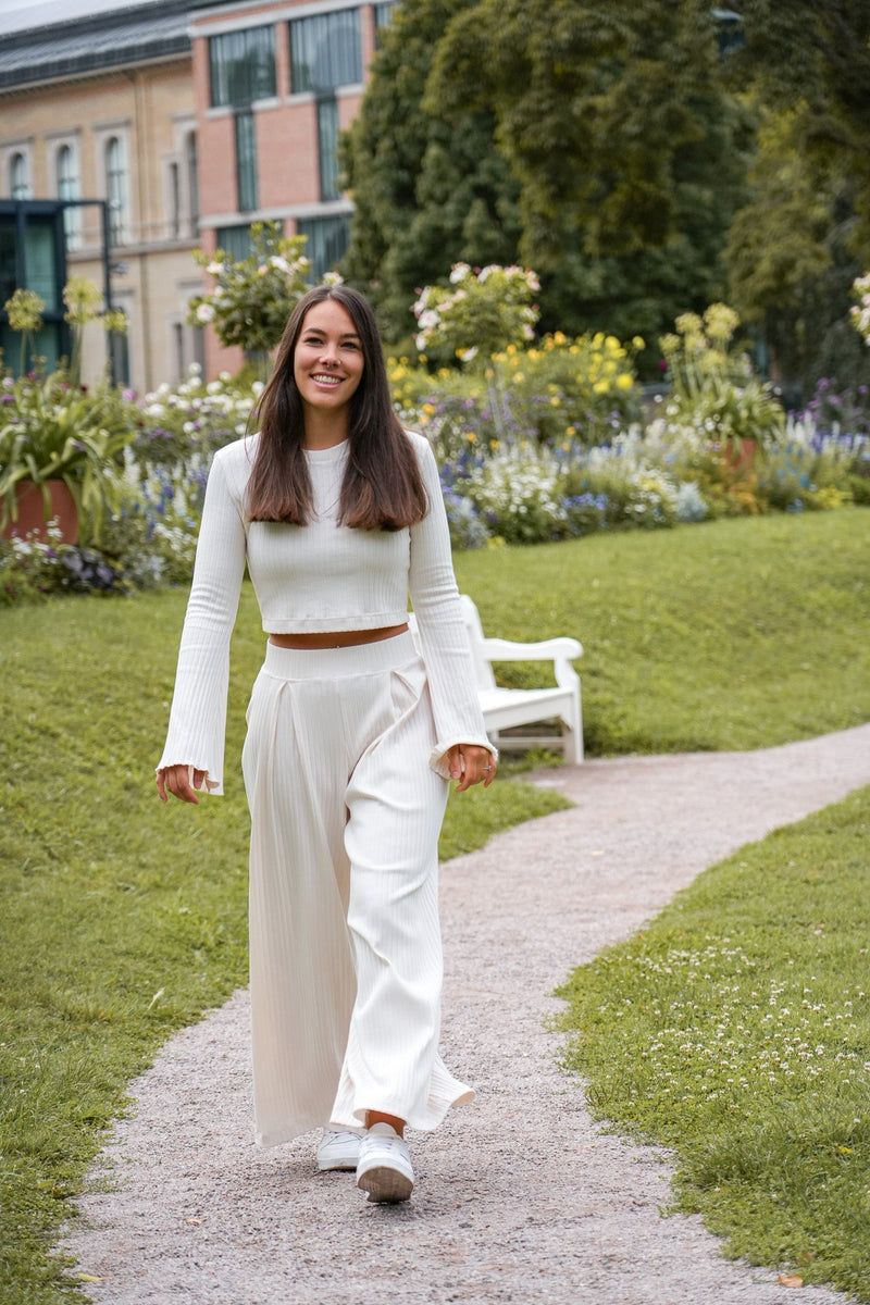 Lya Comfy Pants creamy white – Elegante Stoffhose mit elastischem Bund — Ansicht 7