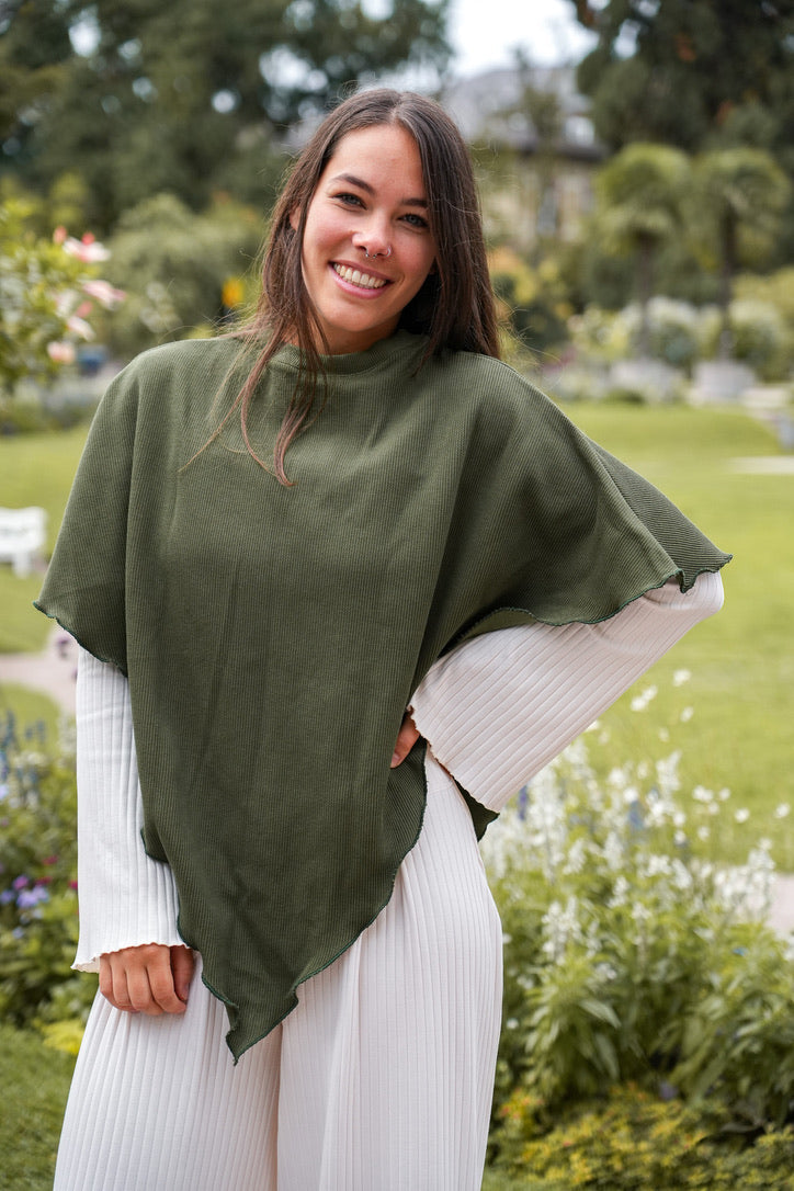 Nayala Poncho green khaki – versatile | elegant | organic — Ansicht 3