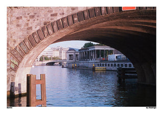 Berlin Under the Bridge – Photo Print | Fine Art Look | 2 Materialien