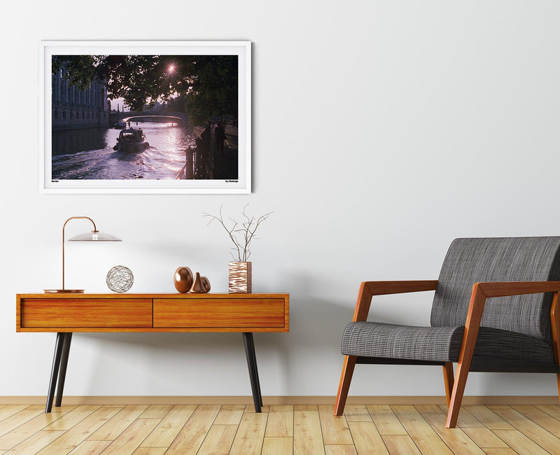 Boat and the Spree in Berlin – Fine Art Foto Print, 6 Formate — Ansicht 2