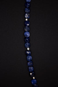 Soso Pearl Bracelet – Handcrafted Elegance in 14k Gold & 925 Sterling Silver with Sodalite Gemstones — Ansicht 2