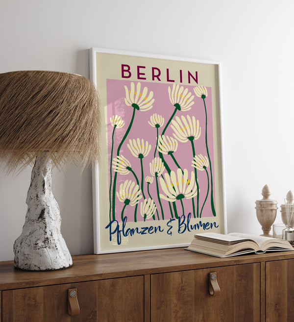Berlin Plants and Flowers Baby Pink Art Poster – Fine Art Paper oder Canvas