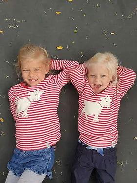 Organic cotton long-sleeved shirt "Goat"