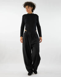 AdoHAR Low-Rise Trousers in Heavy TENCEL™ – Relaxed Fit, Made in Berlin — Ansicht 1