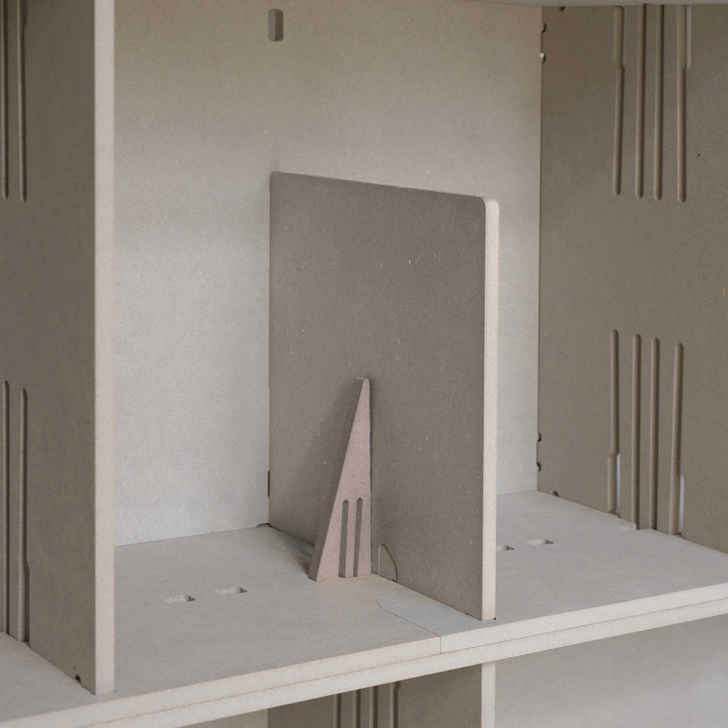 CLIPHUT Buchstütze – Modulares Designobjekt aus Holz, werkzeuglos montierbar — Ansicht 3