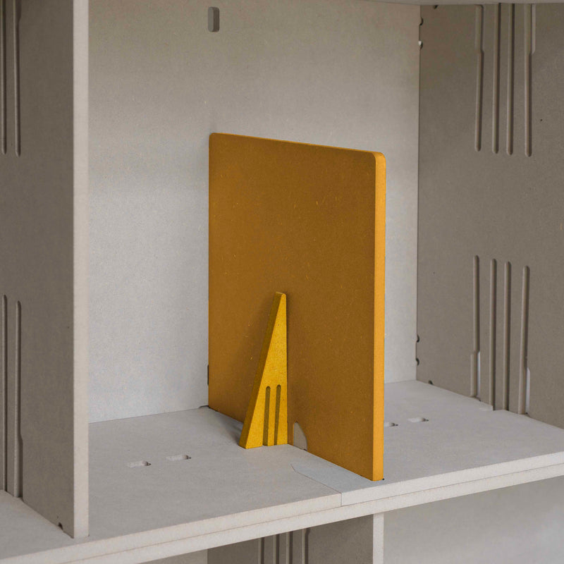 CLIPHUT Buchstütze – Modulares Designobjekt aus Holz, werkzeuglos montierbar — Ansicht 5
