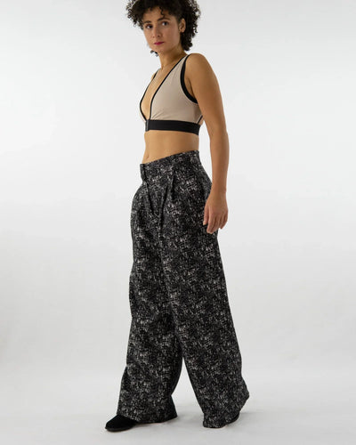 LIBA Customized Bra-Top with Back Cut-Out – Structured Jersey, Made in Berlin