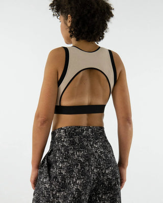 LIBA – Customized Bra-Top mit Rücken-Cut-Out | Strukturjersey | Made in Berlin