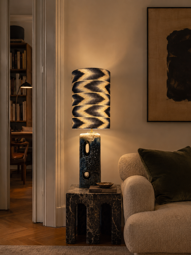 XL Tischlampe Übelacker Fat Lava Keramik Messing Ikat-Schirm — Ansicht 11