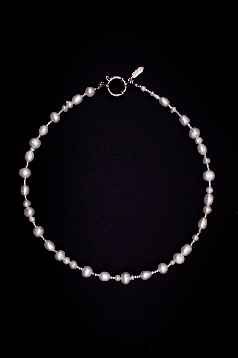 Cherie Pearl Necklace – Handcrafted Elegance with Miyuki & Freshwater Pearls — Ansicht 4