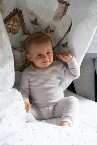 Haus des Santa Claus Premium – Wintertraum | OEKO‑Tex Baumwolle | 135x200 cm