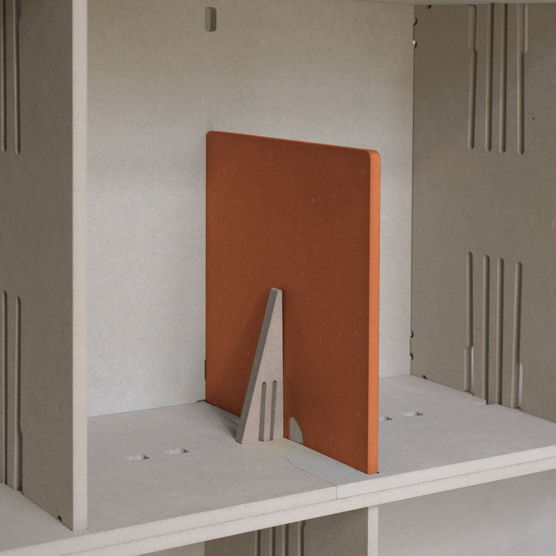 CLIPHUT Buchstütze – Modulares Designobjekt aus Holz, werkzeuglos montierbar — Ansicht 26