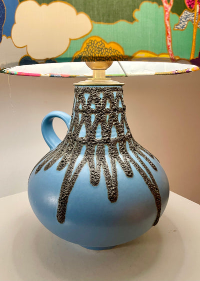 The Archive Collection: Kabellose Fohr Vasenlampe mit Lampenschirm aus Liberty-Reprint „Prospect Road“