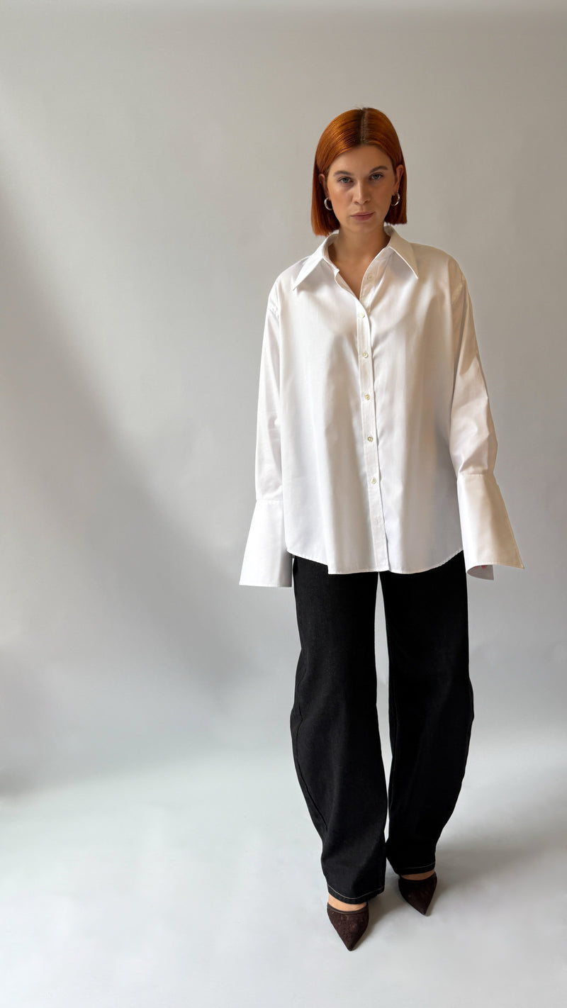OANA – Weiße Oversized Bluse aus Baumwolle | Bügelleicht — Mondbrand