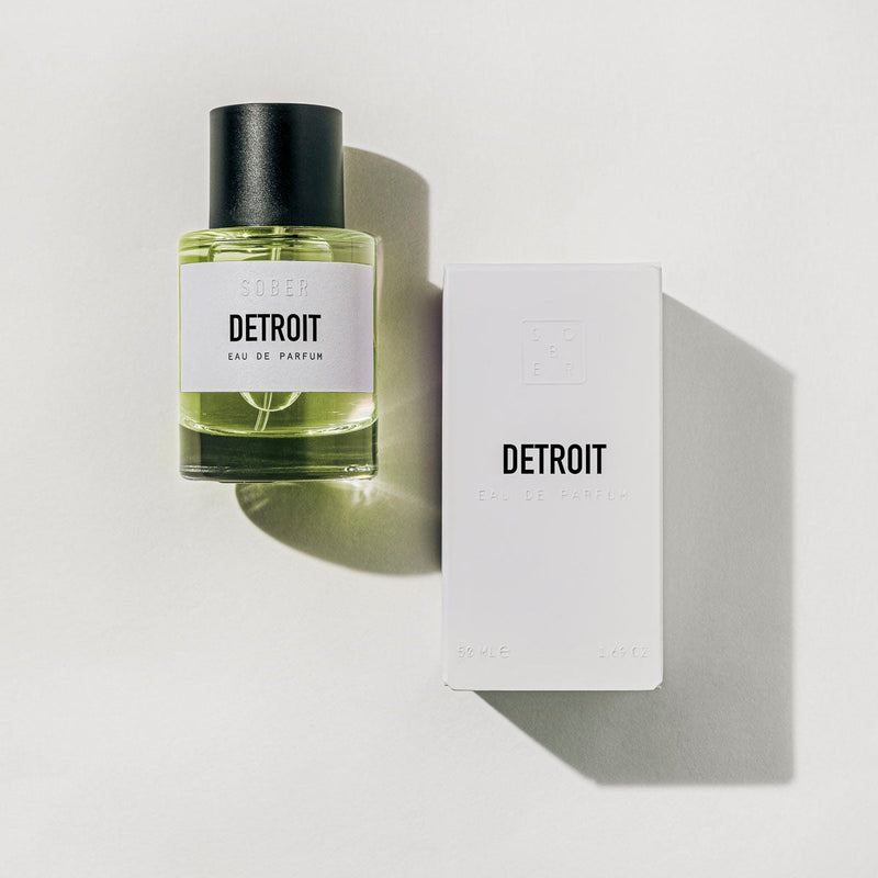 DETROIT Eau de Parfum – Unisex Duft mit Grünem Apfel & Zimt — Ansicht 4