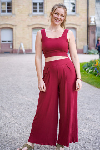 Kirschrotes Damen-Top aus weichem Tencel