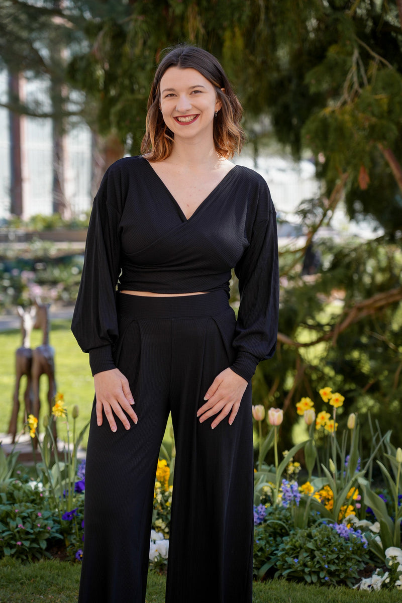Farrah Crossed Crop Pullover Black – TENCEL™ Modal — Vivien Joy