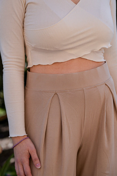 Farrah Comfy Pants Warm Sand – TENCEL™ Modal Fabric Trousers