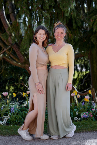 Feminine Stoffhose in mintgrün mit hohem Gummibund, der nicht einschneidet und deiner Figur schmeichelt 