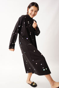 Holo Dots Kaftan – Holographic Dots Wide Fit Handprinted — Ansicht 4